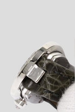 Load image into Gallery viewer, 18K White Gold Diamond Grey and White Alligator Skin Baignoire Watch by Cartier
