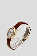 Load image into Gallery viewer, 18K Rose Gold Brown Alligator Skin Baignoire Watch by Cartier
