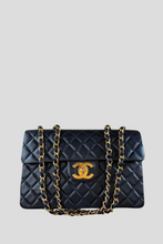 Load image into Gallery viewer, Black GHW Calfskin Vintage Classic Maxi Single Flap Bag by Chanel
