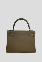 Load image into Gallery viewer, Etoupe PHW Kelly Retourne 28 Taurillon Clemence Leather Bag by Hermès
