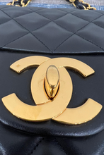 Load image into Gallery viewer, Black GHW Calfskin Vintage Classic Maxi Single Flap Bag by Chanel
