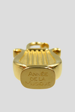 Load image into Gallery viewer, Gold Année de la Musique 1996 Lyre Cadena Padlock Charm by Hermès
