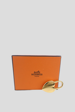 Load image into Gallery viewer, Gold Annee de la Fantaisie 2004 Heart Cadena Padlock Charm by Hermès
