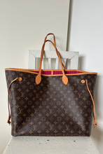 Load image into Gallery viewer, Brown Neverfull GM Monogram Canvas Tote Bag by Louis Vuitton
