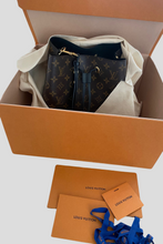 Load image into Gallery viewer, Black NéoNoé Bucket Monogram Canvas Bag by Louis Vuitton
