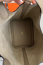 Load image into Gallery viewer, Beige Marfa GHW Picotin 18 Taurillon Clemence Leather Bag by Hermès
