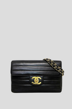 Load image into Gallery viewer, Black GHW Lambskin Jumbo Horizontal Single Flap Bag by Chanel
