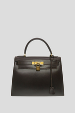 Load image into Gallery viewer, Brown GHW Kelly Sellier 28 Box Calf Bag by Hermès
