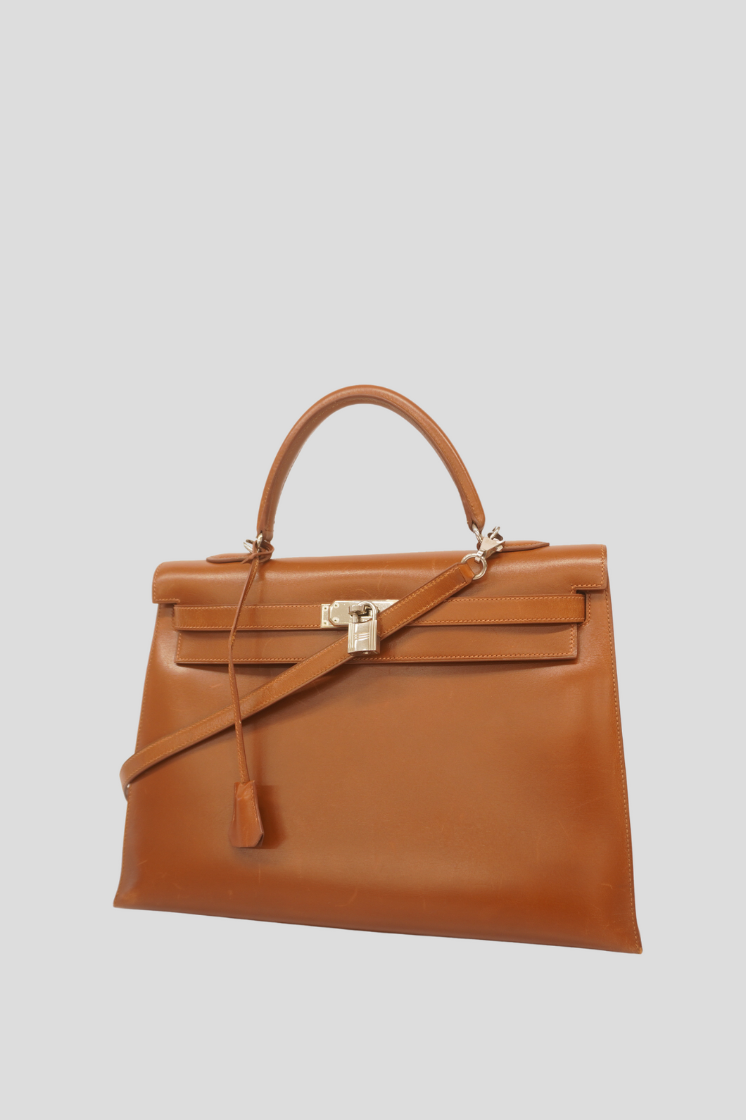 Gold PHW Kelly Sellier 35 Box Calf Bag by Hermès