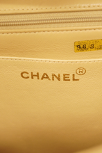 Load image into Gallery viewer, Beige GHW Lambskin Jumbo Single Flap Bag by Chanel
