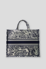 Load image into Gallery viewer, Blue Toile De Jouy Embroidery Book Tote by Dior
