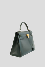 Load image into Gallery viewer, Green GHW Kelly Sellier 32 Box Calf Bag by Hermès
